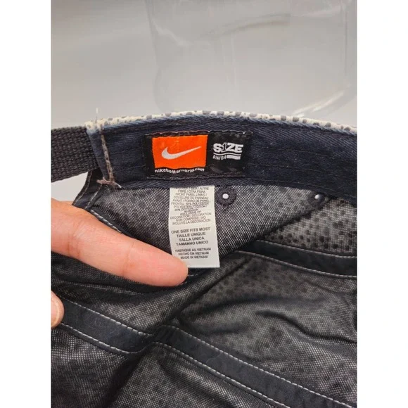 Nike Hat Cap Strap Back Gray Black Panel Lightweight Running Run AW84 Mens - Picture 5 of 5